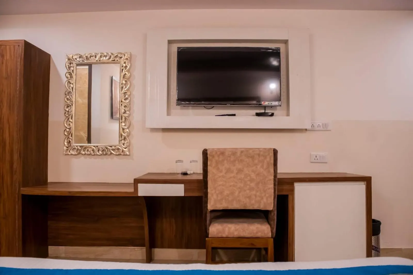 ****  Hotel Airport City - Near Delhi International Airport Нью-Дели Индия