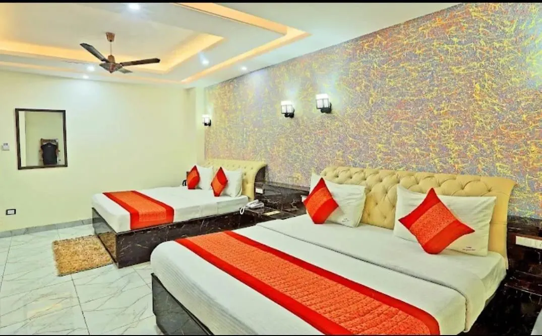 Hotel Airport City - Near Delhi International Airport Нью-Дели 4*,